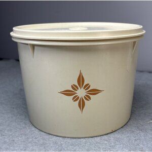 Tupperware 265-15 Star Burst Cream Storage Container with Lid Vintage